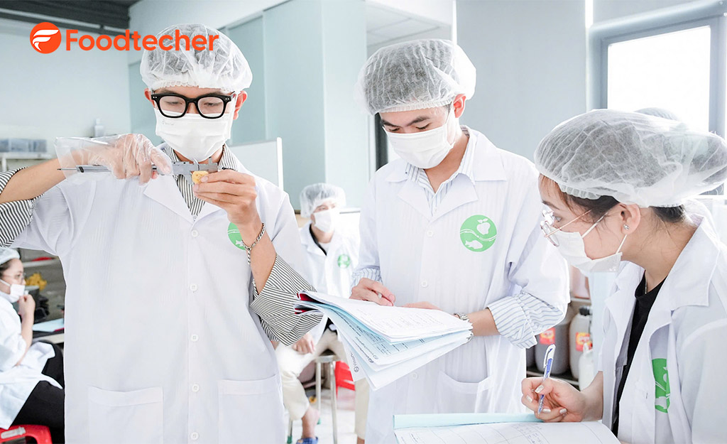 Vừa qua, Foodtecher x VinaOrganic đã tổ chức thành công khoá học R&D thực chiến, thu hút nhiều học viên tham gia từ các vị trí khác nhau.