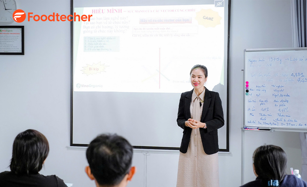 Vừa qua, Foodtecher x VinaOrganic đã tổ chức thành công khoá học R&D thực chiến, thu hút nhiều học viên tham gia từ các vị trí khác nhau.