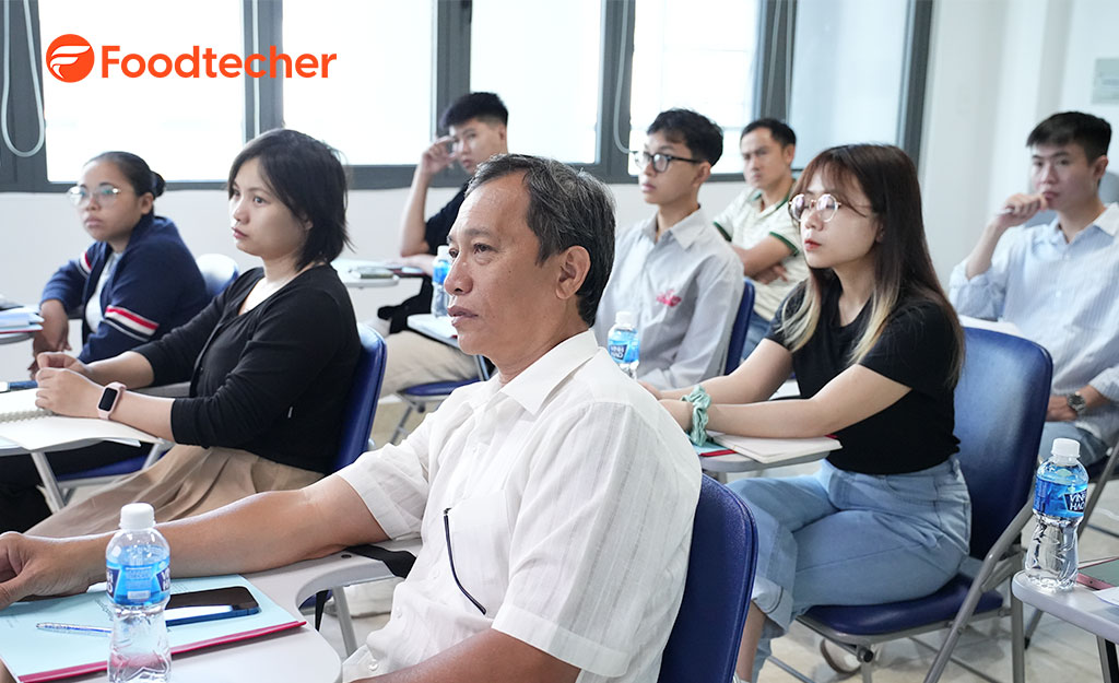 Vừa qua, Foodtecher x VinaOrganic đã tổ chức thành công khóa học R&D thực chiến K04, thu hút sự tham gia của nhiều học viên